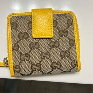Gucci wallet